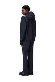 12410_Navy_SS25_Men_2