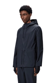 5---12470_Navy_SS25_Men_4