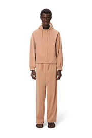 18040_coy_ss25_men_1