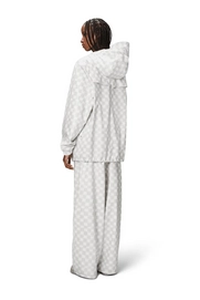 18370_warp_ss25_women_2