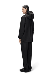 19670_black_ss25_women_2