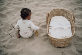 koeka_wiegdeken_life_is_a_beach_milky_sfeerafbeelding