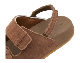 7---CJ6649_LITTLE_OJAI_BROWN_DTL2_GBkopie