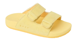 2---CJ6815_KIDS_OJAI_PALE_BANANA_MAIN_SHADOW-2000x2000-adcc501_5000x