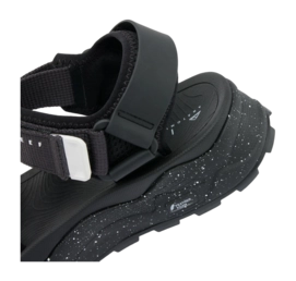7---CJ6483_CROSS_SHORE_BLACK_DTL2_GB