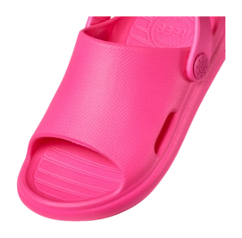 5---CJ5706_LITTLERIOSLIDE_HOTPINK_DTL1_whitebackground