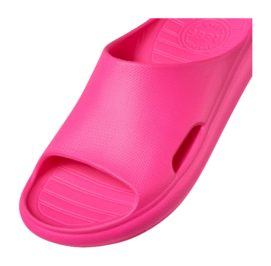 5---CJ5709_KIDSRIOSLIDE_HOTPINK_DTL1_whitebackground