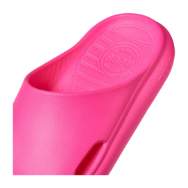 6---CJ5709_KIDSRIOSLIDE_HOTPINK_DTL2_whitebackground