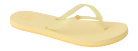 2---CJ6391_KIDSCHARMING_PALEBANANA_MAIN_GB