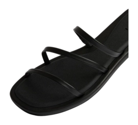 4---CJ6539_WILLOW_AVA_BLACK_DTL1_SHADOW-900x900-c4cc11b