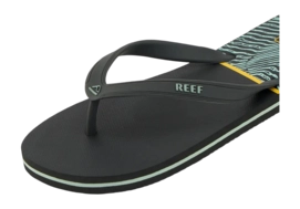 6---CJ6636_KIDS_SWITCHFOOT_PRINT_BLACK_YELLOW_SWELL_DTL1_GBkopie