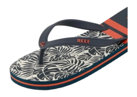 6---CJ6772_KIDS_SWITCHFOOT_PRINT_NAVY_ORANGE_TROPIC_DTL1_GBkopie