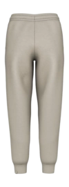 2_motion-sweat-pants-women-willow-green