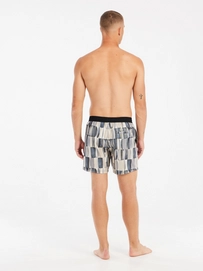 7---71751040_567_model_back-full_01