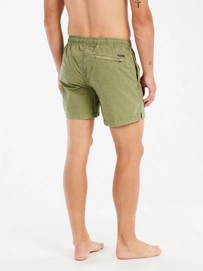7---71751054_476_model_back-half_01