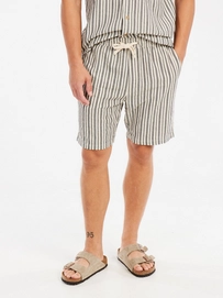 5---23751011_106_model_front-half_01