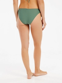 6---72651029_663_model_back-half_01