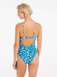 7---77651002_341_model_back-half_01