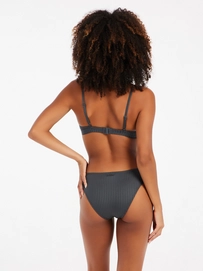 6---72651049_189_model_back-half_01