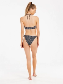 6---72651074_341_model_back-full_01