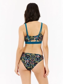 7---72651098_290_model_back-half_01
