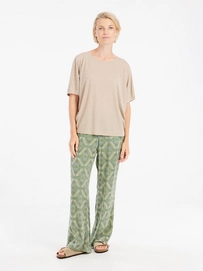 5---17651025_567_model_front-full_01