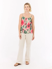 5---16651026_841_model_front-full_01