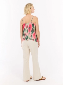 7---16651026_841_model_back-full_01
