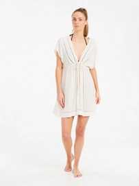 4---18651002_106_model_front-full_01