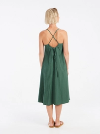 6---24651020_663_model_back-full_01