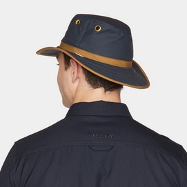 6---HT7008_The_Outback_TWC7_Navy_British_Tan_C