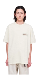 3---Gramicci-G5SU-T165_NATURALPIGMENT_unisex-tee-shirt-model_U4