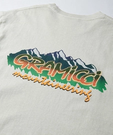 8---Gramicci-G5SU-T168_NATURALPIGMENT_unisex-tee-detail_2
