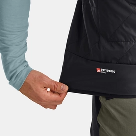 4---61531-SWISSWOOL_PIZ_BOÈ_VEST_M-D-03~-~media--9a2dd926--query@2x