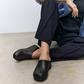 6---SHUV-LEATHER-BLACK_268-001_1