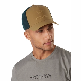 23965-Logo-Trucker-Hat-U-Elk-Labyrinth-Front-View-S20