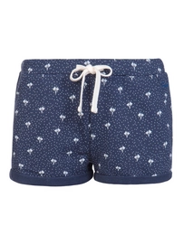 Korte Broek Protest Women Roshi Concrete