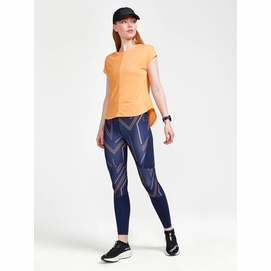 2807_4bcab640b3-1911242-582000_core-essence-ss-tee-w_closeup5-original