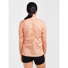 3---1911241-716000_ADV Essence Wind Jacket W_Closeup2_Preview