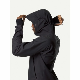 3---Ms-Pace-Jacket_True-Black_800055_900_DET_1003_C_72