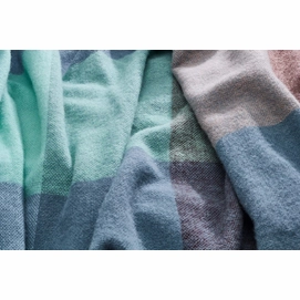 3---fatboy-colour_blend_blanket-mineral-1920x1280-closeup-04-104907