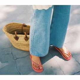3---Sleeperswomensslimpinknaturalrubberfairtradeflipflop2_fd94d807-12df-4d66-bd9c-b9e48ca6214e_1512x