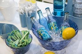 Saladeschaal Koziol Club Bowl L Transparent Fresh Blue