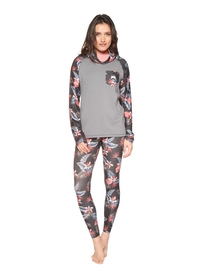 3613092_900_model_front-full_01