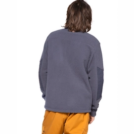 3710192_900_model_back-half_01