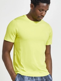 4---1908753-503000_ADV Essence SS Tee M_Closeup4