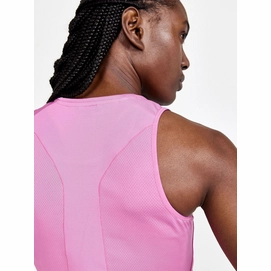 4---1910563-719000_Core Endur Singlet W_Closeup3