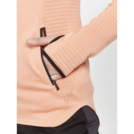 4---1911664-716000_ADV Tech Fleece Thermal midlayer W_Closeup3_Preview
