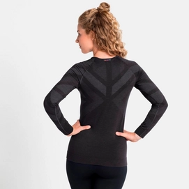 4---196121_15015_Model_Back_Crop