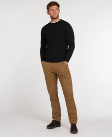 4---MKN0932BK11_SS21_getthelook_model_1